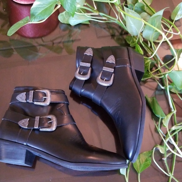 Abound Shoes - Abound Black Booties